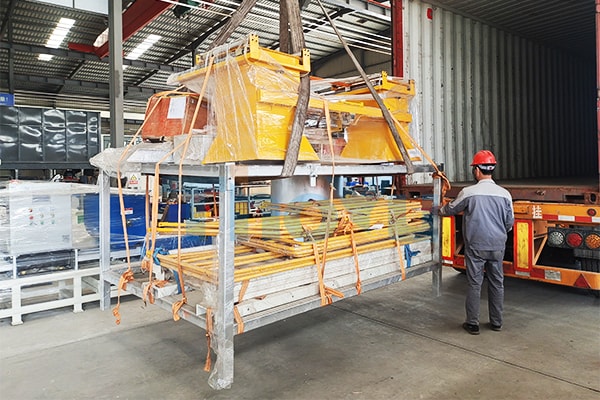 Oman composite pallet block production line